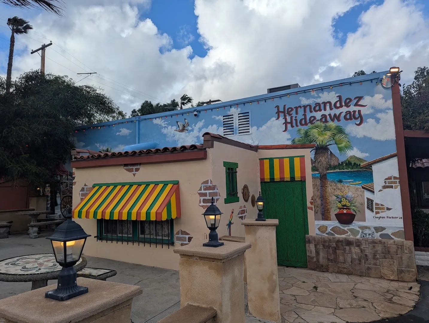 Hernandez Hideaway Restaurant
